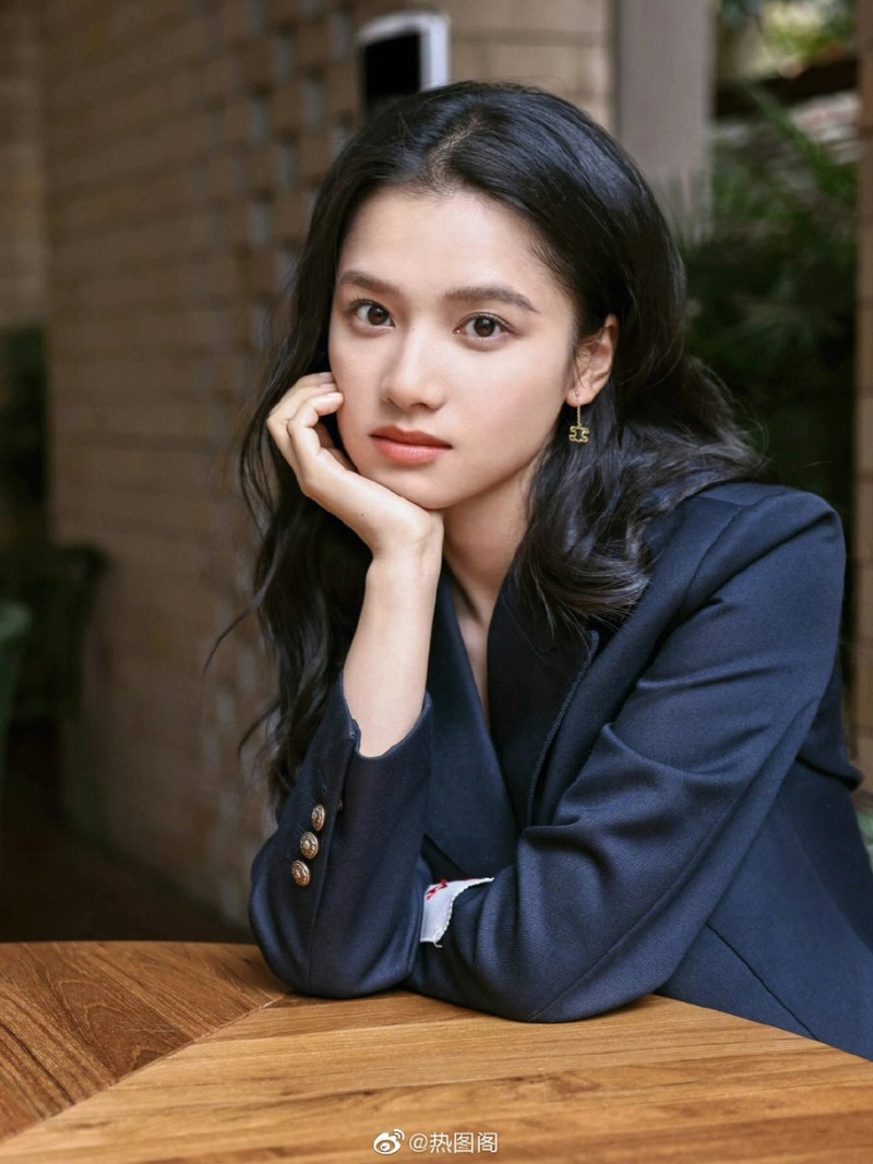 张婧仪